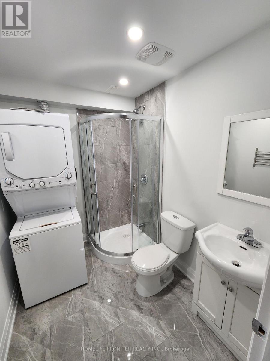 86 Venice Gate Drive, Vaughan, Ontario  L4H 0E7 - Photo 43 - N12692150