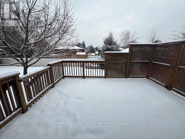 50 Epsom Downs Drive, Brampton, Ontario  L6T 1Y8 - Photo 8 - W12689262