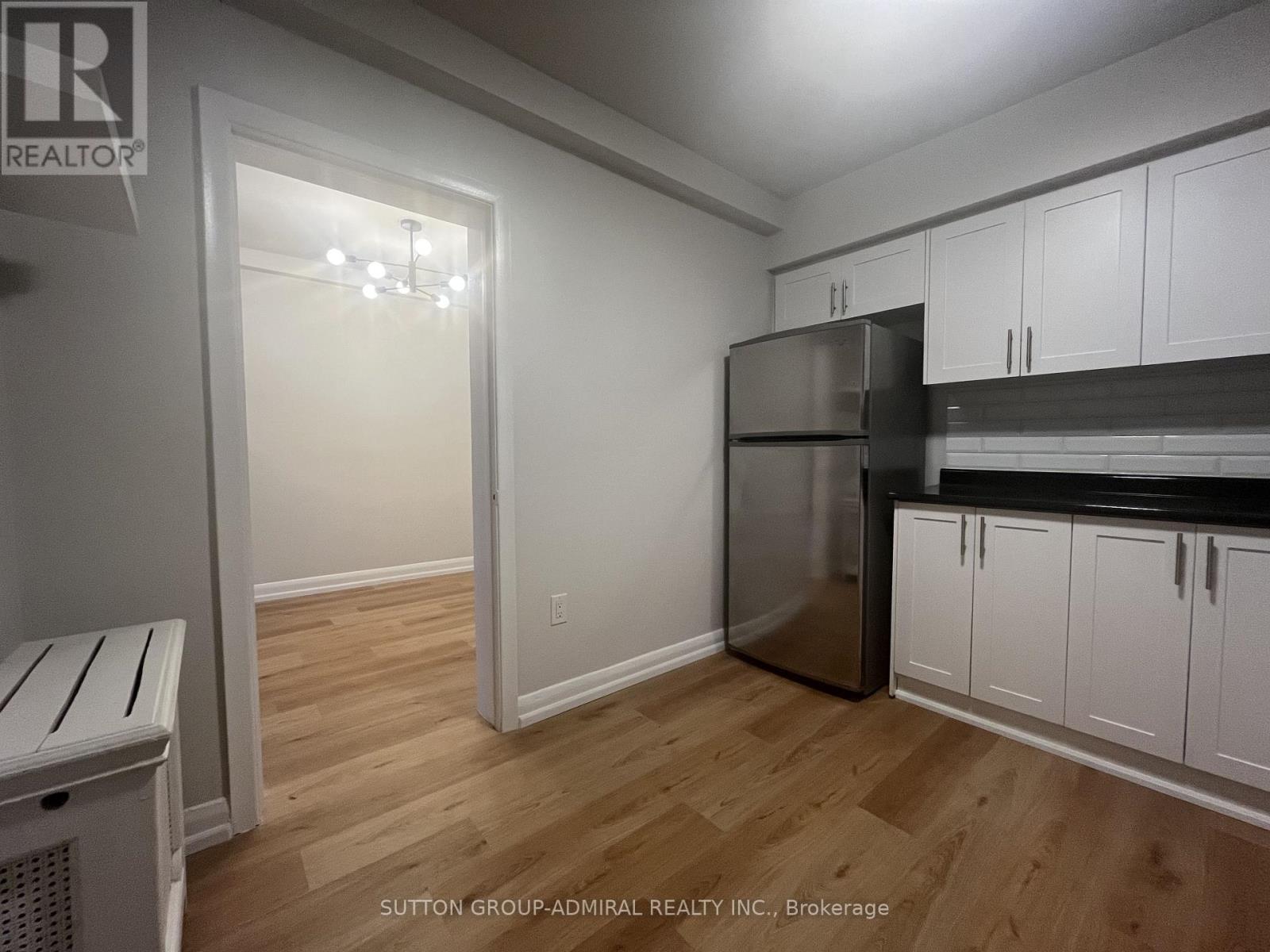 1 - 322 High Park Avenue, Toronto, Ontario  M6P 2S7 - Photo 6 - W12574122