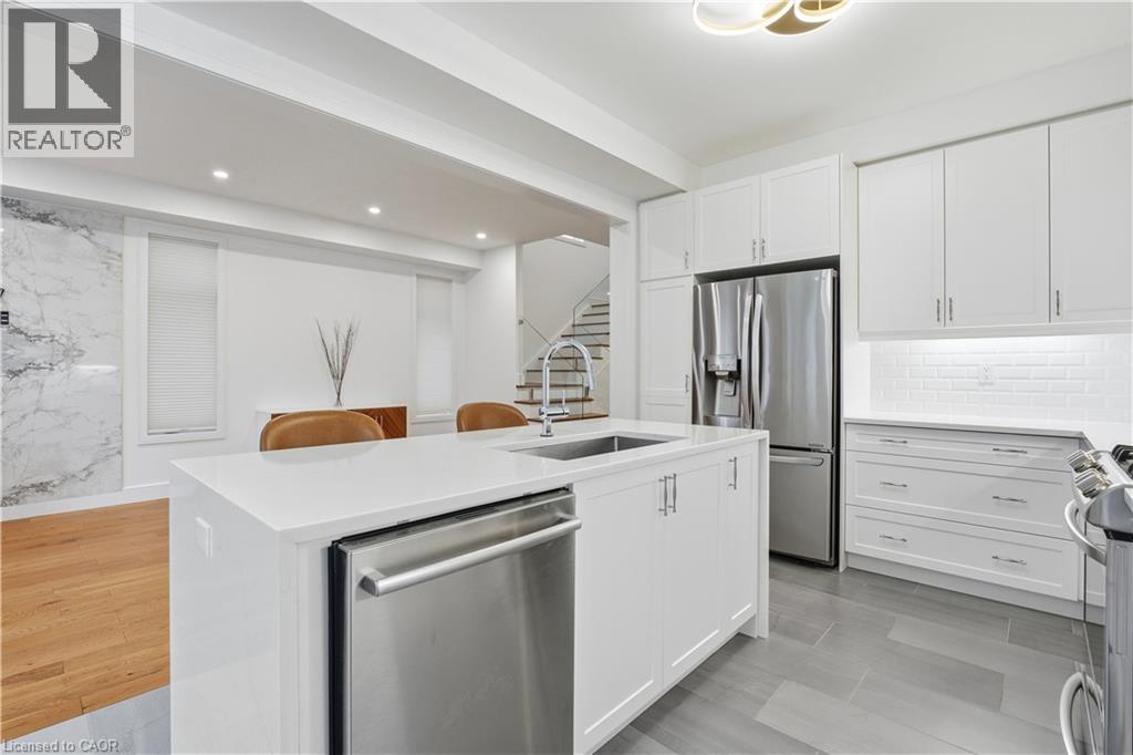 87 Mcknight Avenue, Hamilton, Ontario  L8B 0T8 - Photo 12 - 40785474