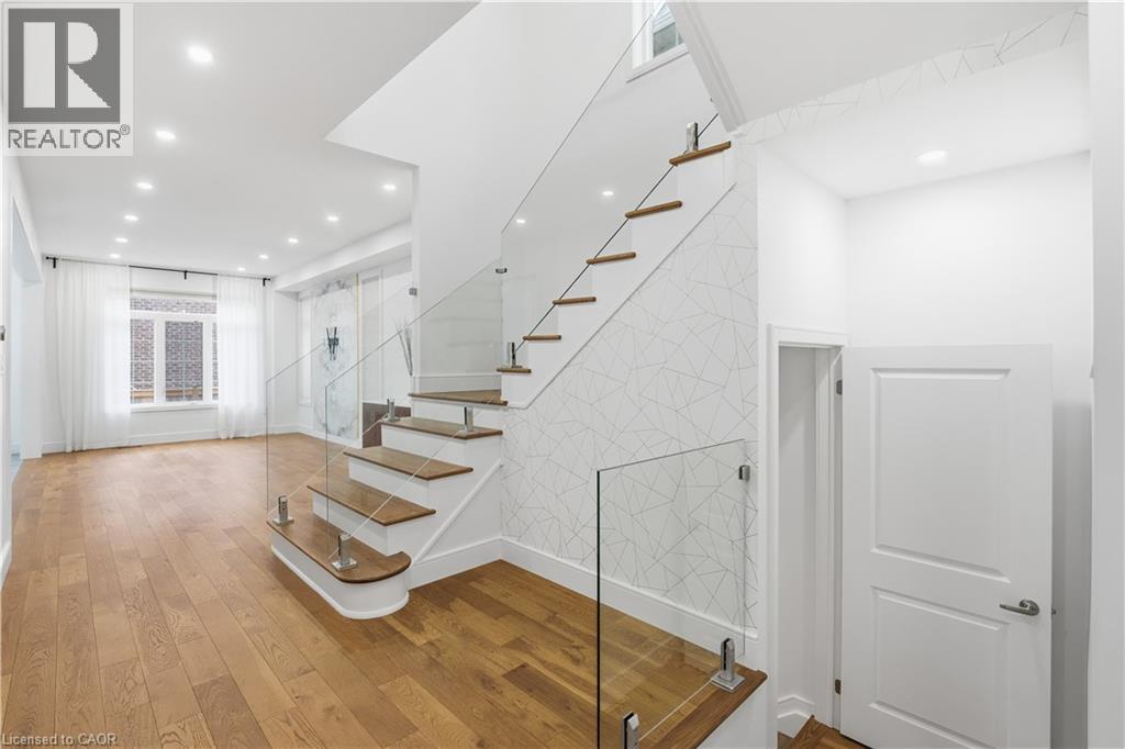 87 Mcknight Avenue, Hamilton, Ontario  L8B 0T8 - Photo 7 - 40785474