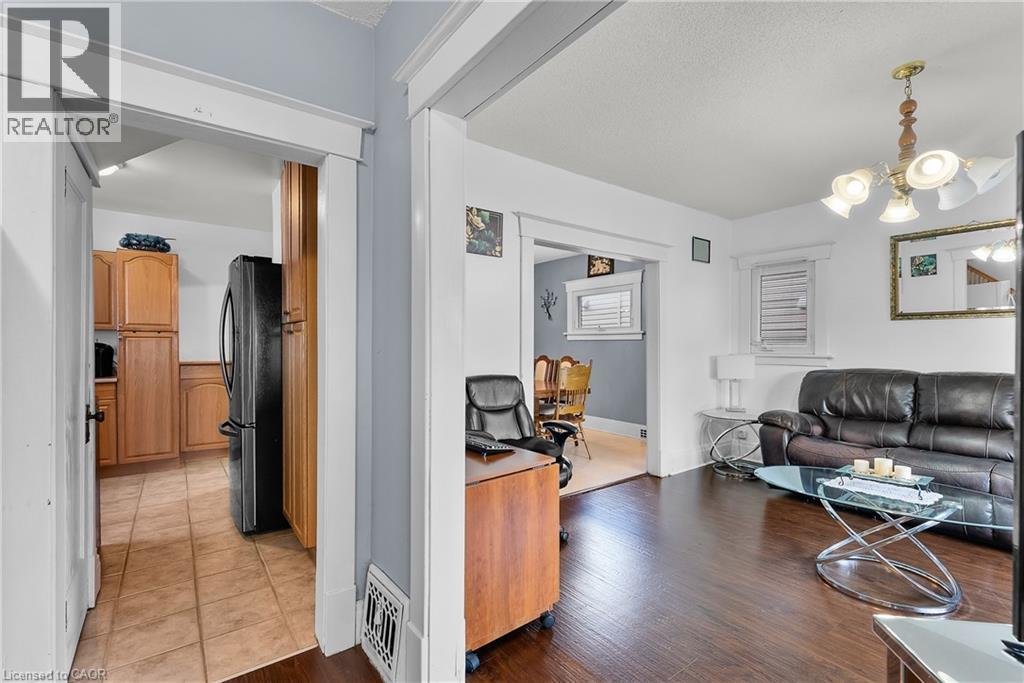 5132 Morrison Street, Niagara Falls, Ontario  L2E 2E1 - Photo 6 - 40791952