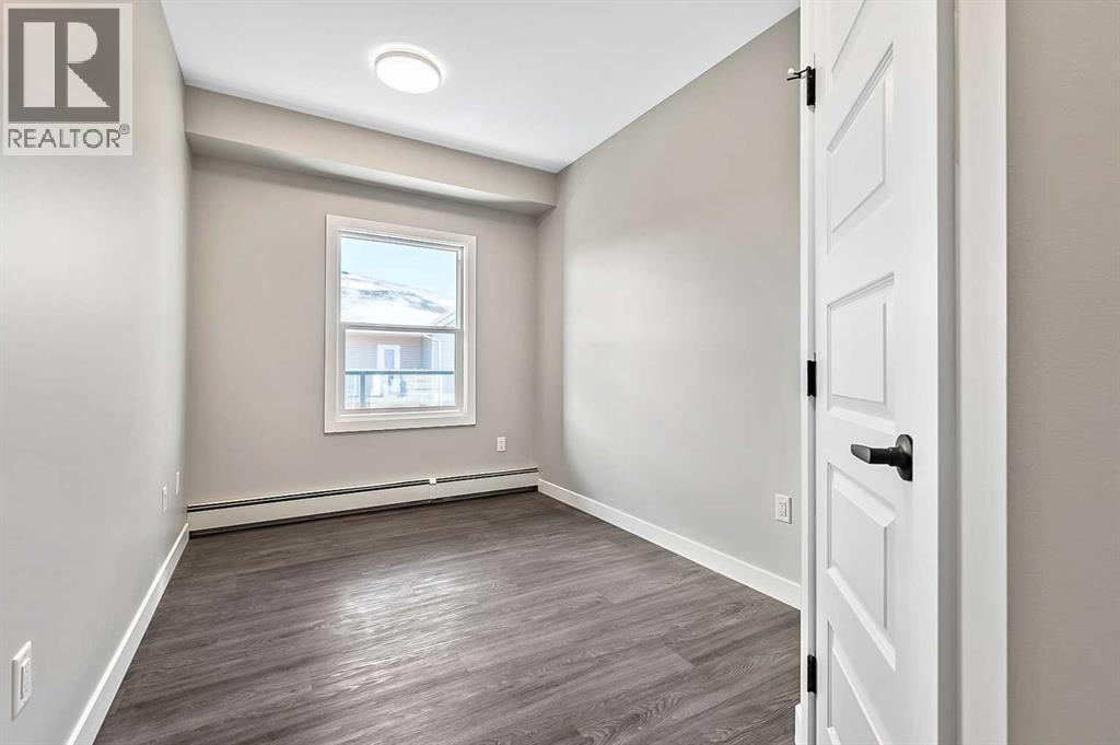 201, 21 Ranchlands Boulevard Ne, Medicine Hat, Alberta  T1C 0E2 - Photo 8 - A2278144