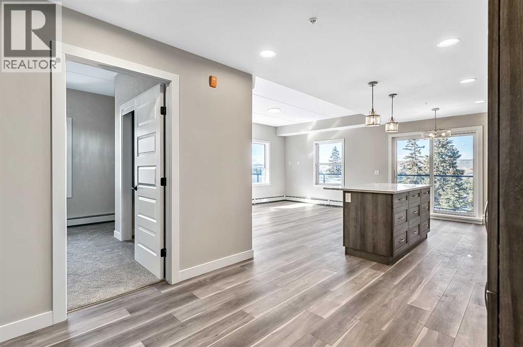 302, 21 Ranchlands Boulevard Ne, Medicine Hat, Alberta  T1C 0E2 - Photo 3 - A2278843