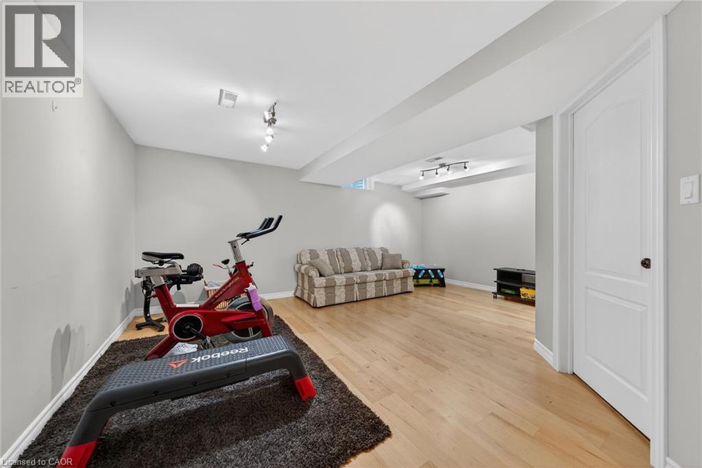 81 Valridge Drive Unit# 36, Ancaster, Ontario  L9G 5B6 - Photo 37 - 40798230