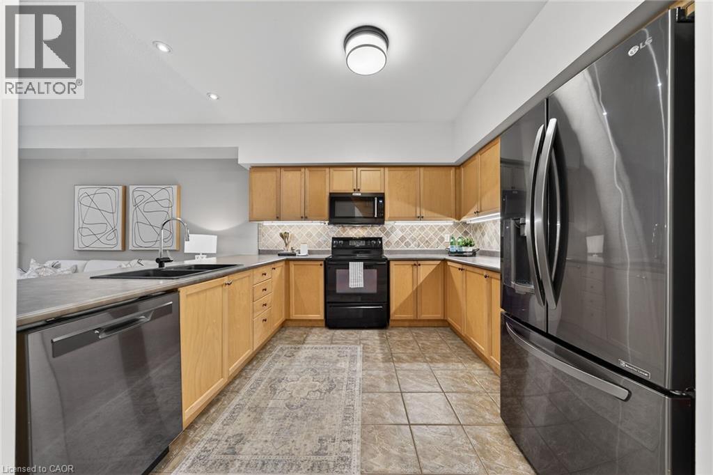 81 Valridge Drive Unit# 36, Ancaster, Ontario  L9G 5B6 - Photo 9 - 40798230