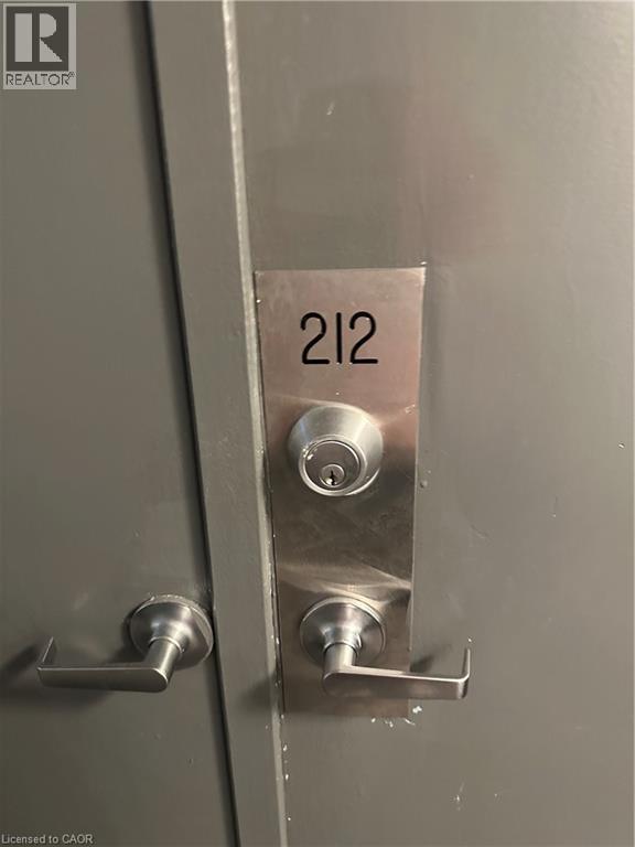 579 Clare Avenue Unit 212, Welland, Ontario  L3C 3B7 - Photo 10 - 40798068