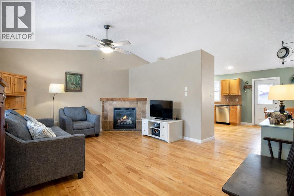 2103 27 Avenue, Nanton, Alberta  T0L 1R0 - Photo 2 - A2275213