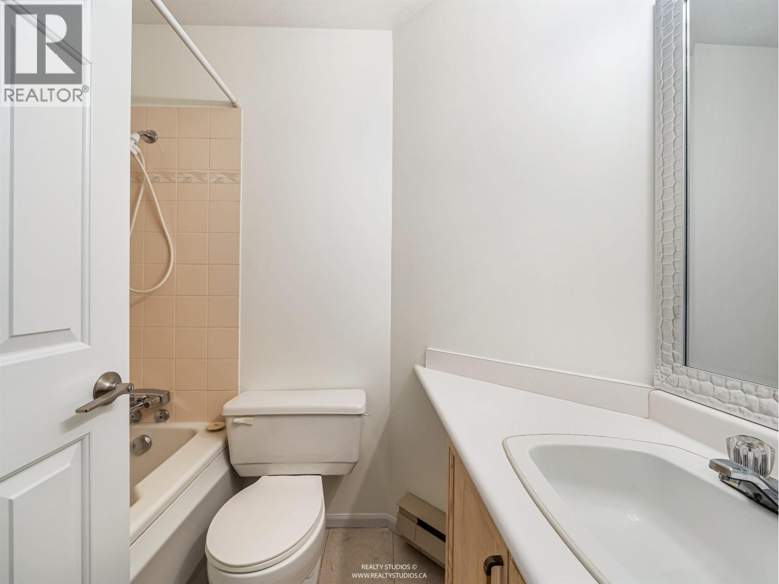 303 123 E 6th Street, North Vancouver, British Columbia  V7L 1N9 - Photo 26 - R3078961