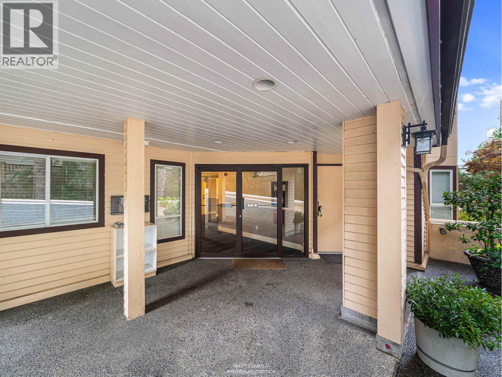 303 123 E 6th Street, North Vancouver, British Columbia  V7L 1N9 - Photo 28 - R3078961