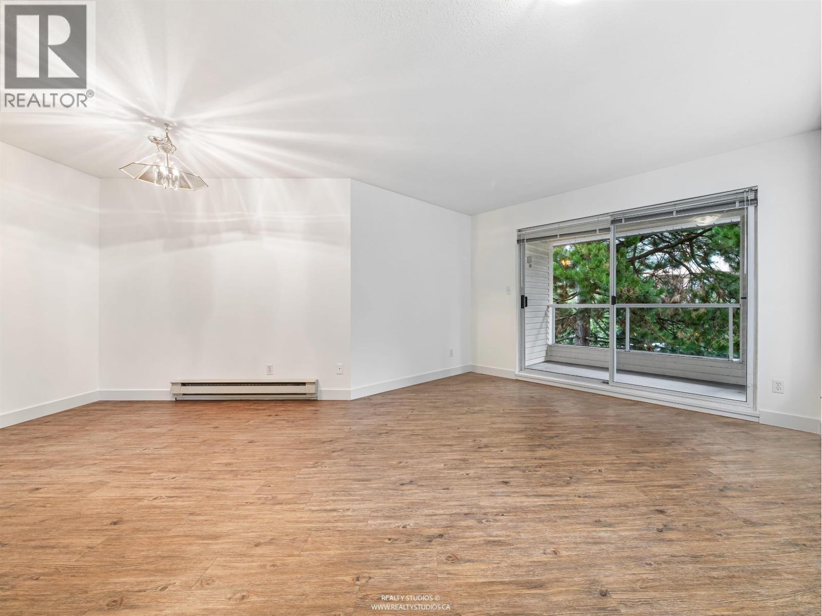 303 123 E 6th Street, North Vancouver, British Columbia  V7L 1N9 - Photo 7 - R3078961