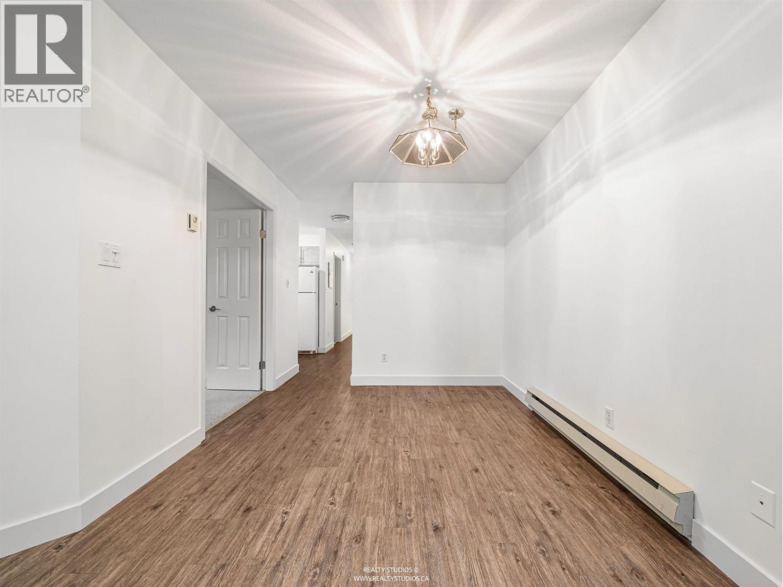 303 123 E 6th Street, North Vancouver, British Columbia  V7L 1N9 - Photo 9 - R3078961