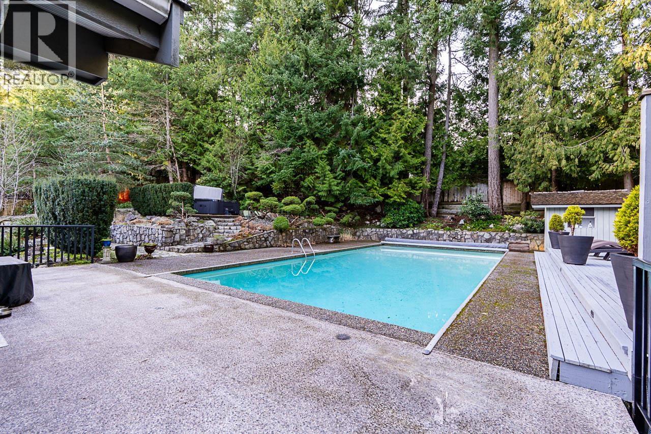 4640 Woodburn Road, West Vancouver, British Columbia  V7S 2W6 - Photo 29 - R3078985