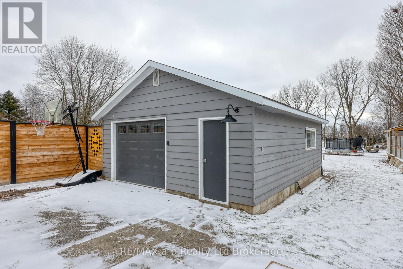 163910 Brownsville Road, South-West Oxford, Ontario  N4G 4G8 - Photo 2 - X12692058