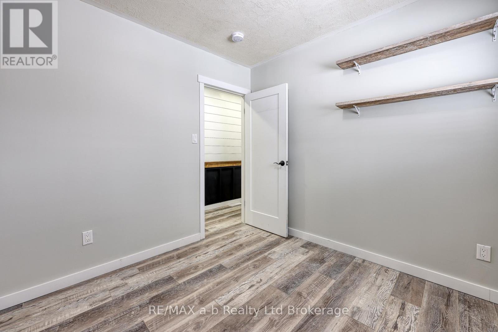 163910 Brownsville Road, South-West Oxford, Ontario  N4G 4G8 - Photo 16 - X12692058