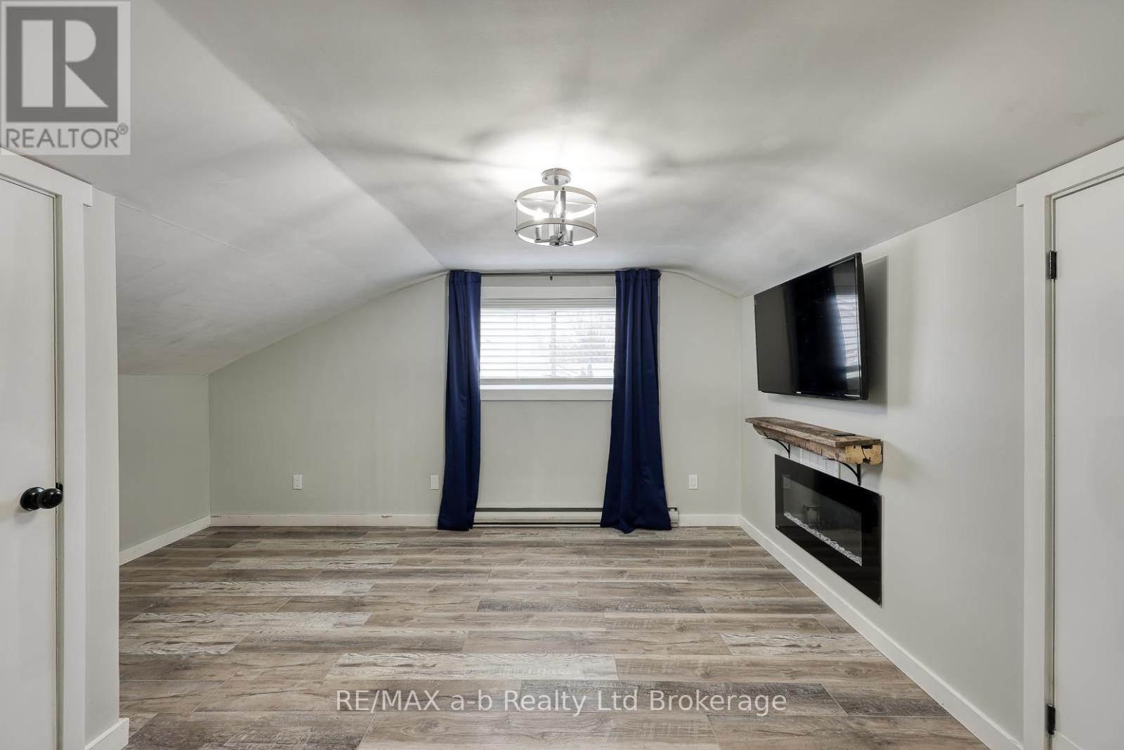 163910 Brownsville Road, South-West Oxford, Ontario  N4G 4G8 - Photo 18 - X12692058