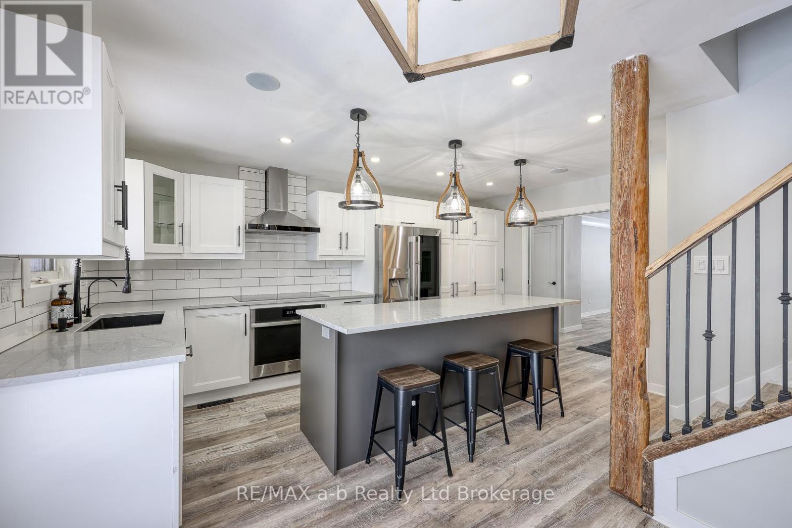 163910 Brownsville Road, South-West Oxford, Ontario  N4G 4G8 - Photo 7 - X12692058