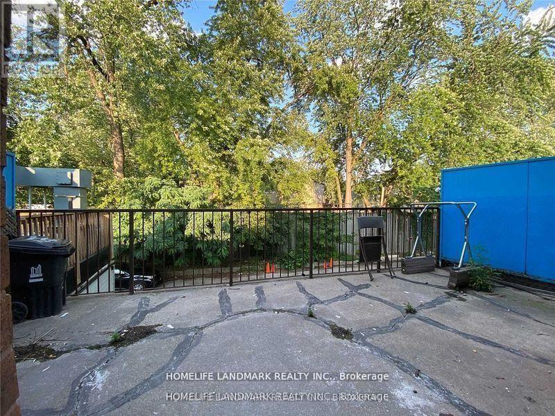 2651 Yonge Street, Toronto, Ontario  M4P 2J6 - Photo 12 - C12692374