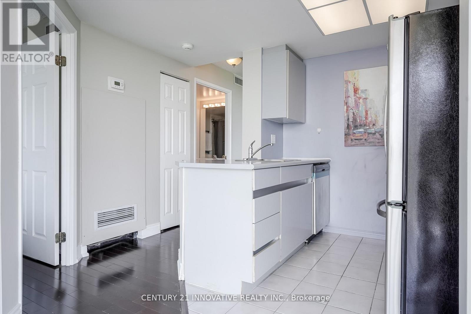 3404 - 7 Concorde Place, Toronto, Ontario  M3C 3N4 - Photo 12 - C12692402