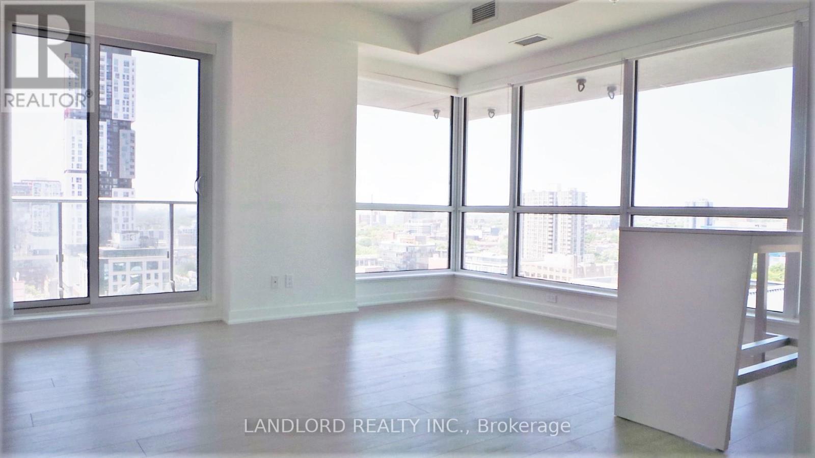 1807 - 199 Richmond Street W, Toronto, Ontario  M5V 0H4 - Photo 3 - C12692468