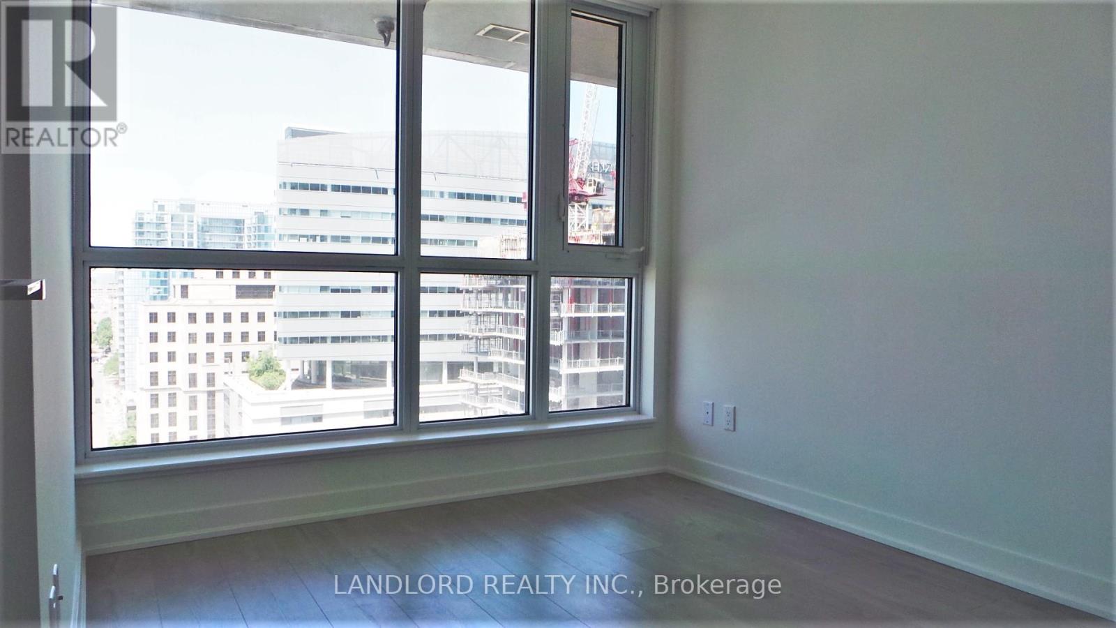 1807 - 199 Richmond Street W, Toronto, Ontario  M5V 0H4 - Photo 4 - C12692468