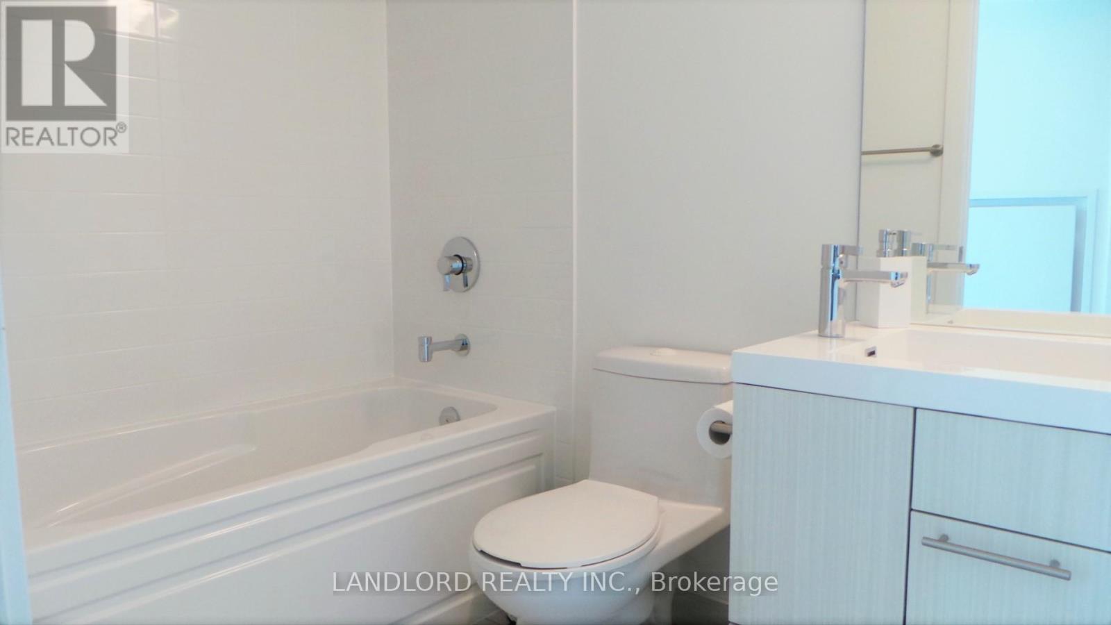 1807 - 199 Richmond Street W, Toronto, Ontario  M5V 0H4 - Photo 5 - C12692468