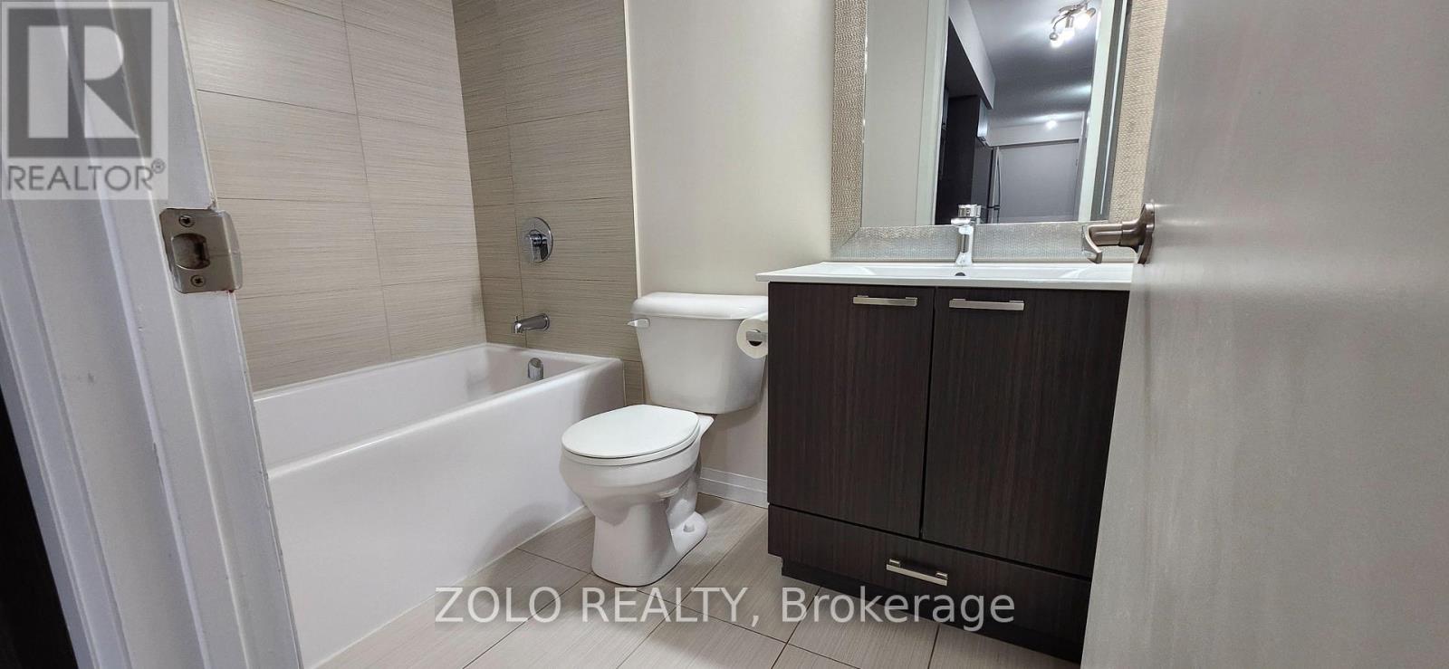 1703 - 2150 Lawrence Avenue, Toronto, Ontario  M1R 3A7 - Photo 9 - E12692384