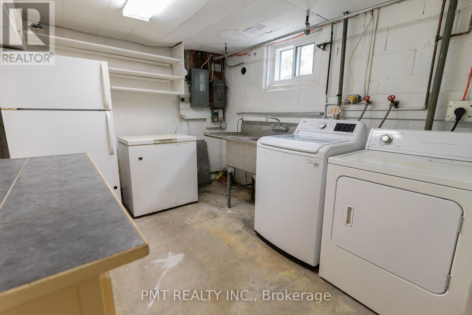 15 Dalecrest Drive, Toronto (O'connor-Parkview), Ontario  M4B 1V2 - Photo 20 - E12692434