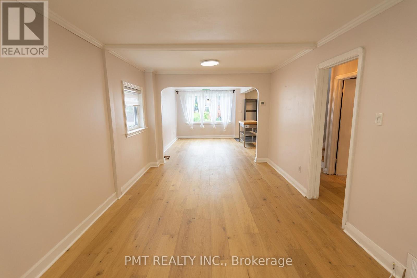 15 Dalecrest Drive, Toronto (O'connor-Parkview), Ontario  M4B 1V2 - Photo 5 - E12692434