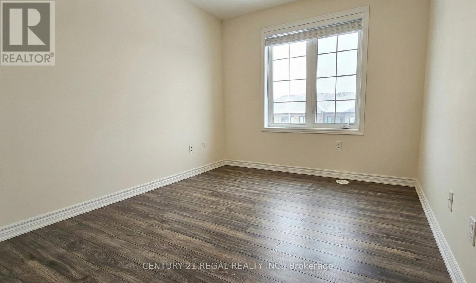 3281 Brigadier Avenue, Pickering, Ontario  L1X 0N1 - Photo 3 - E12692448