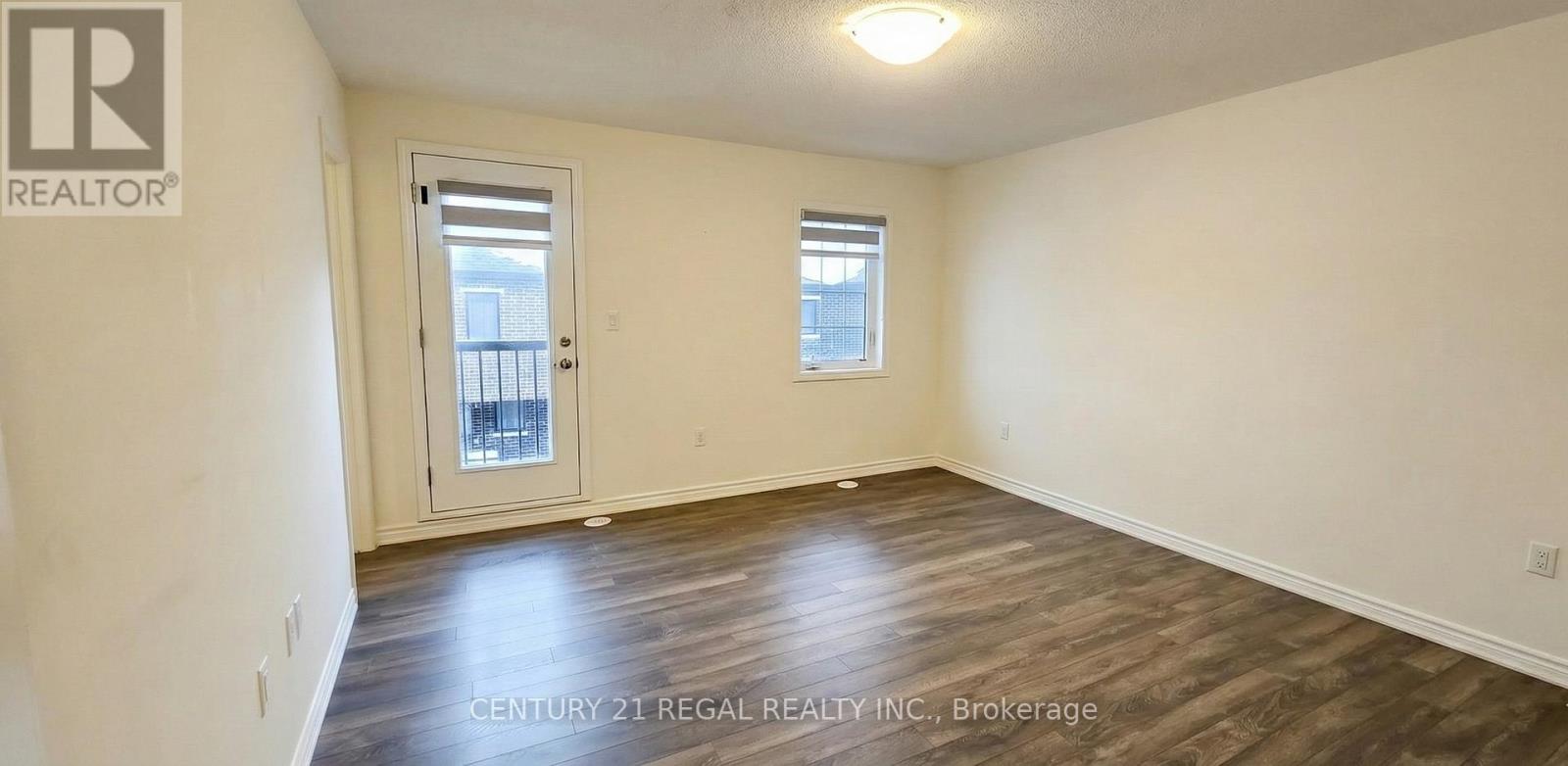 3281 Brigadier Avenue, Pickering, Ontario  L1X 0N1 - Photo 4 - E12692448