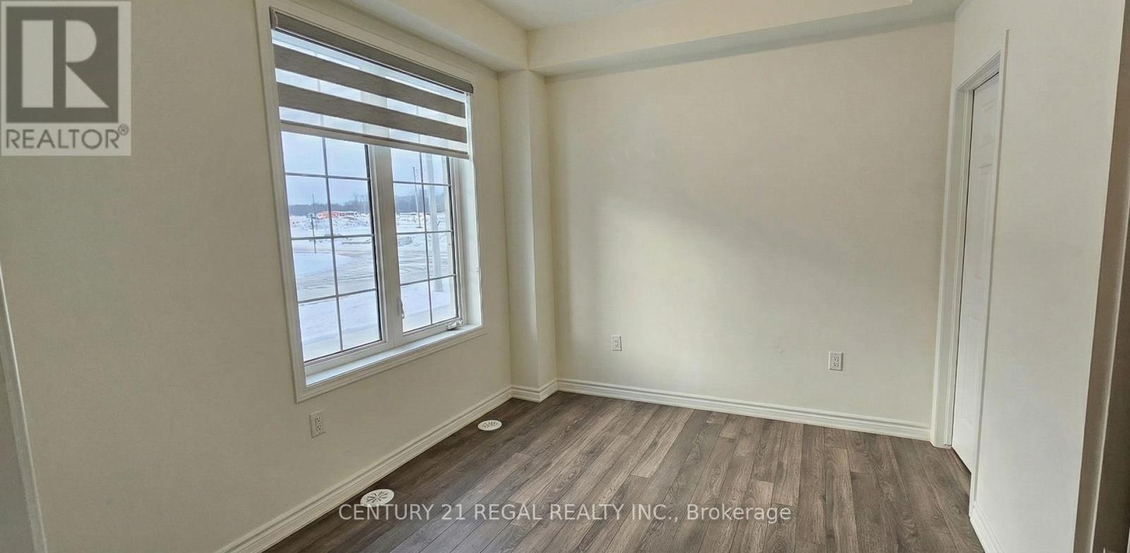 3281 Brigadier Avenue, Pickering, Ontario  L1X 0N1 - Photo 9 - E12692448