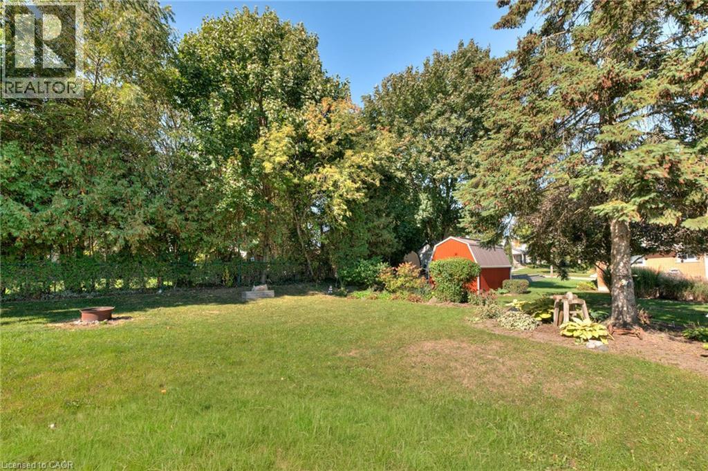 21 Huron Road, Mitchell, Ontario  N0K 1N0 - Photo 37 - 40796546