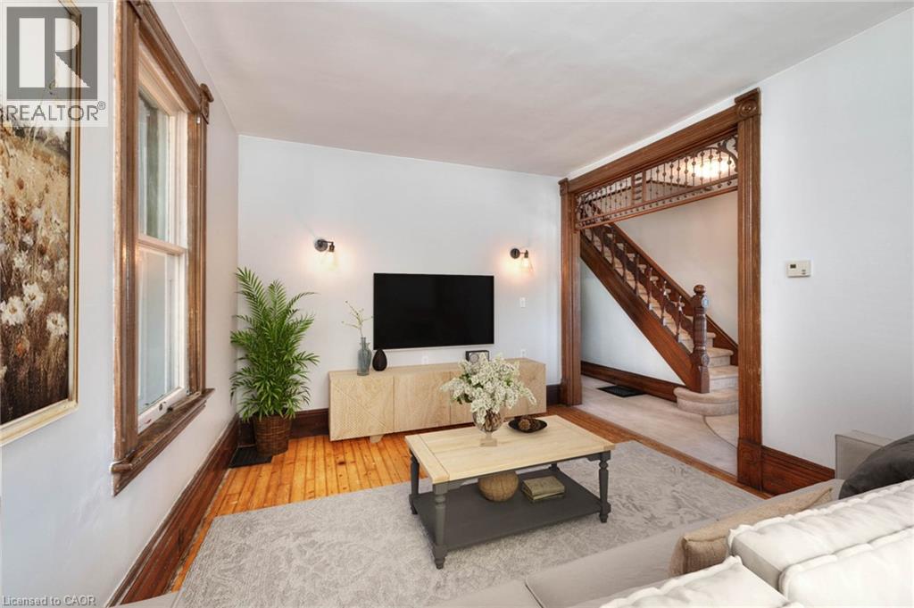 21 Huron Road, Mitchell, Ontario  N0K 1N0 - Photo 9 - 40796546