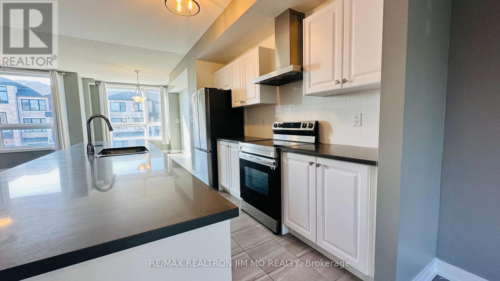 114 Blue Forest Crescent, Barrie, Ontario  L9J 0N7 - Photo 17 - S12692446