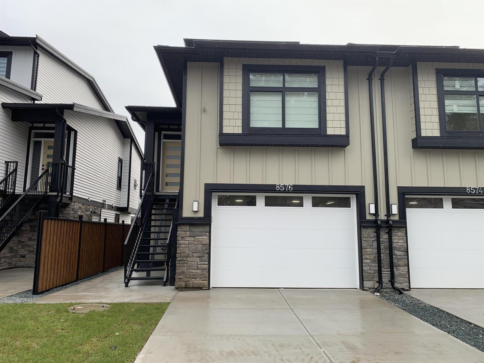 8576 Dunbar Way, Mission, British Columbia  V4S 0A7 - Photo 2 - R3078106