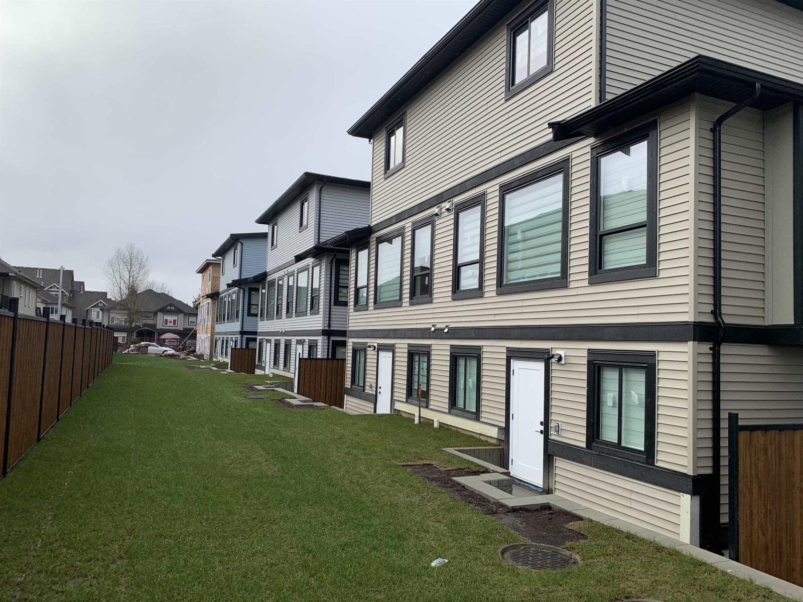 8576 Dunbar Way, Mission, British Columbia  V4S 0A7 - Photo 4 - R3078106