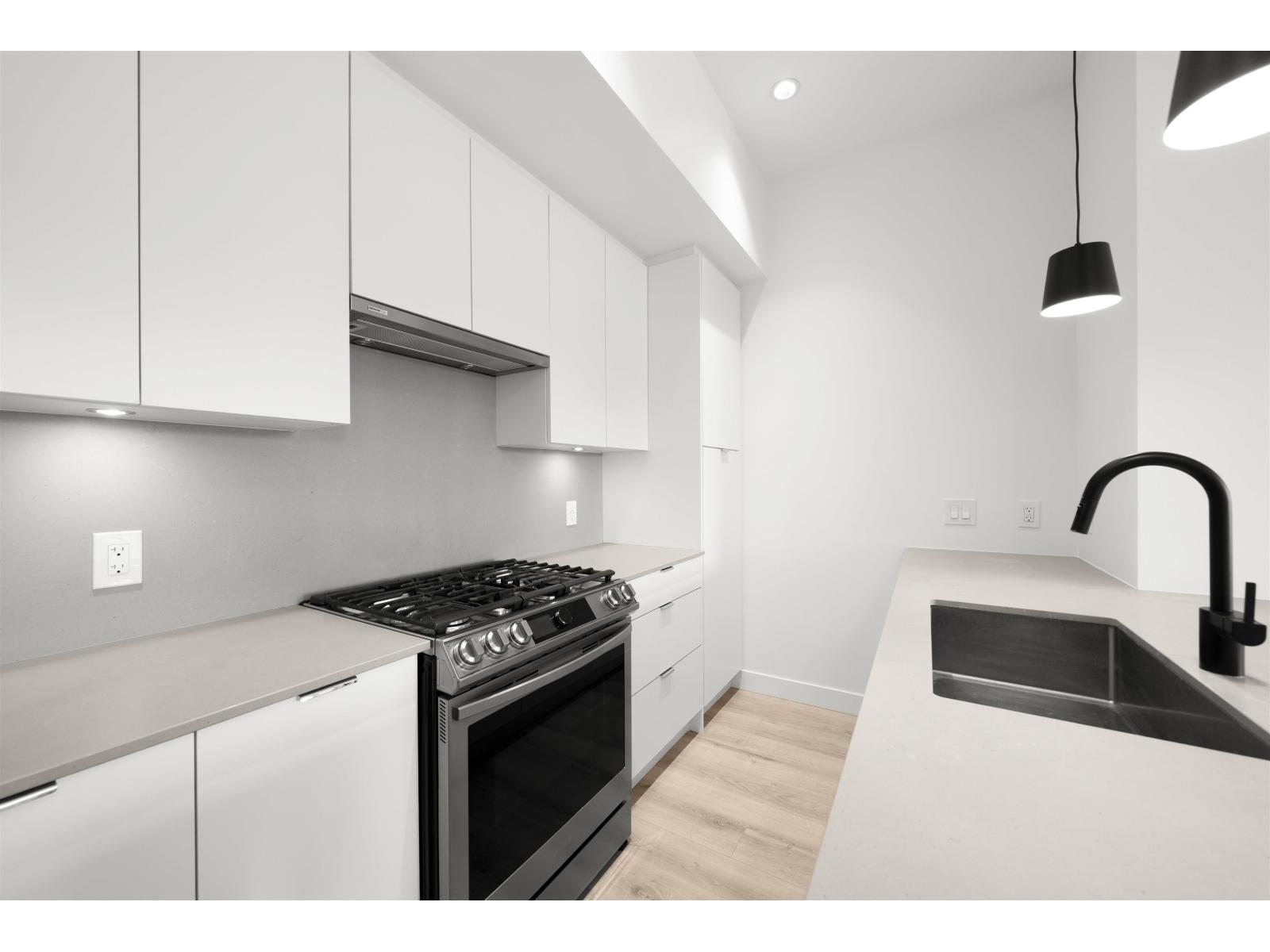 503 2493 Montrose Avenue, Abbotsford, British Columbia  V2S 0L4 - Photo 8 - R3079048