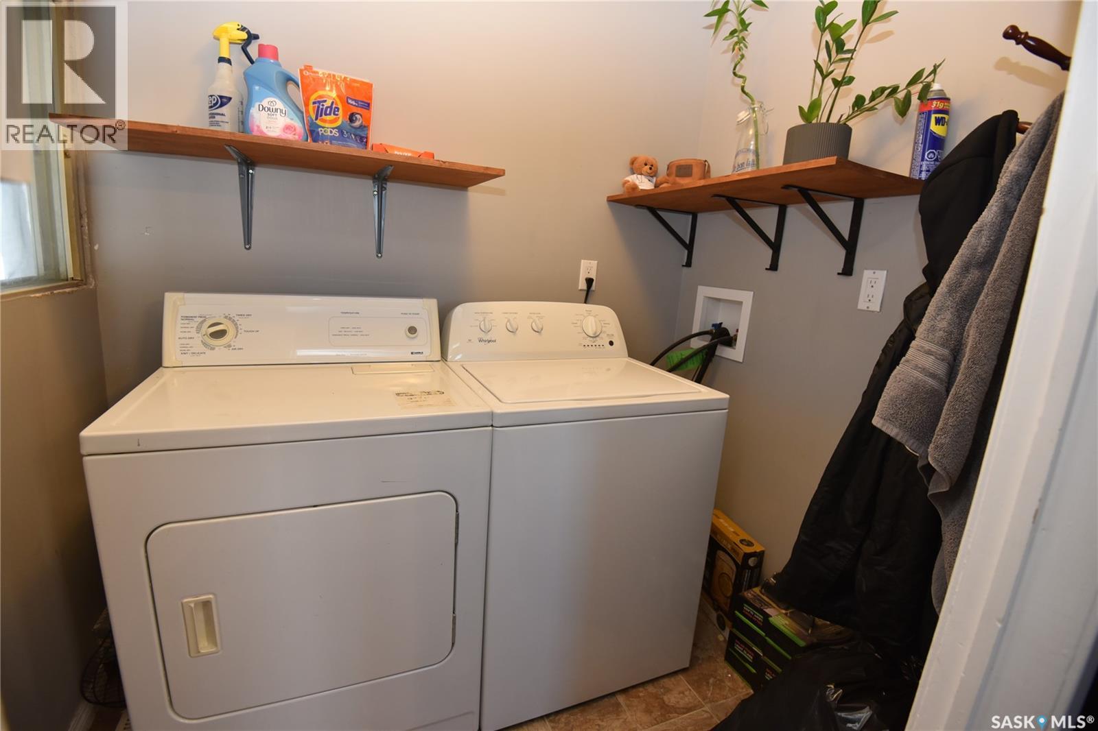 306 3rd Avenue W, Nipawin, Saskatchewan  S0E 1E0 - Photo 11 - SK026743