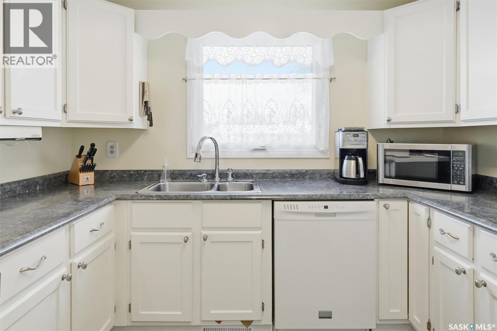 434 Langevin Crescent, Saskatoon, Saskatchewan  S7L 5R6 - Photo 10 - SK026724