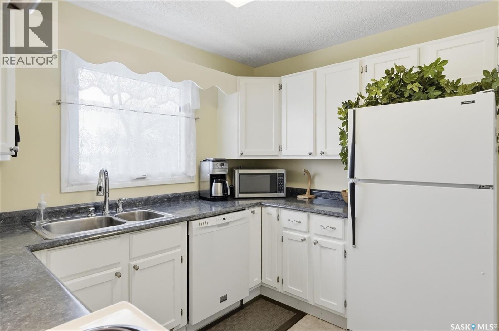 434 Langevin Crescent, Saskatoon, Saskatchewan  S7L 5R6 - Photo 11 - SK026724