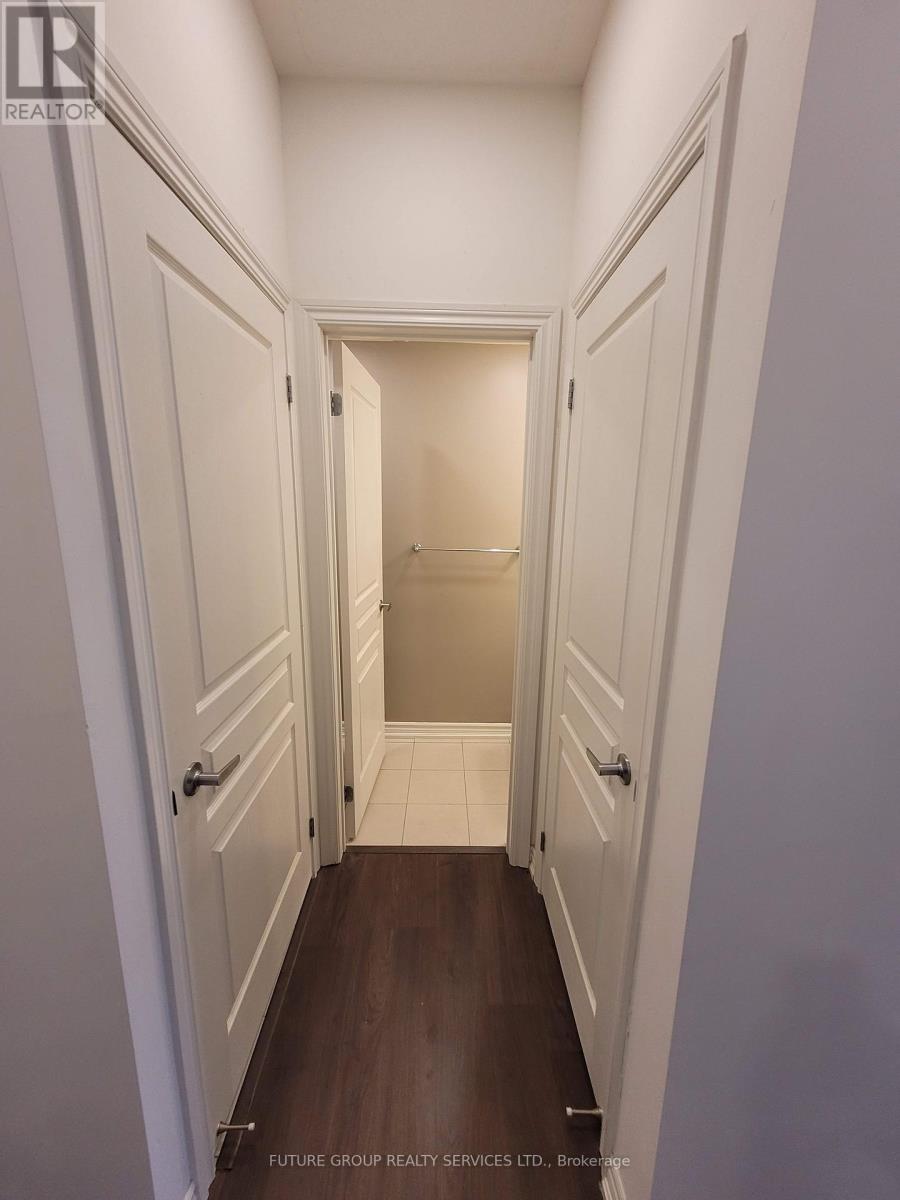 20 - 70 Eastwood Park Gardens, Toronto, Ontario  M8W 0B2 - Photo 11 - W12692432