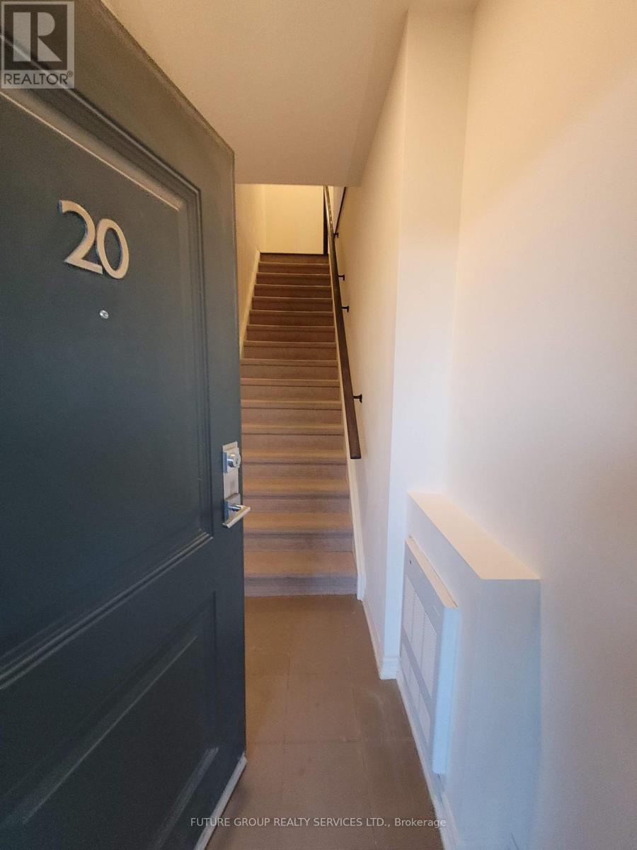 20 - 70 Eastwood Park Gardens, Toronto, Ontario  M8W 0B2 - Photo 2 - W12692432
