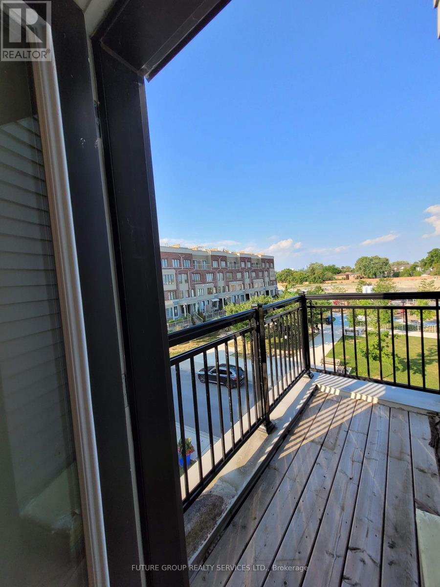 20 - 70 Eastwood Park Gardens, Toronto, Ontario  M8W 0B2 - Photo 27 - W12692432