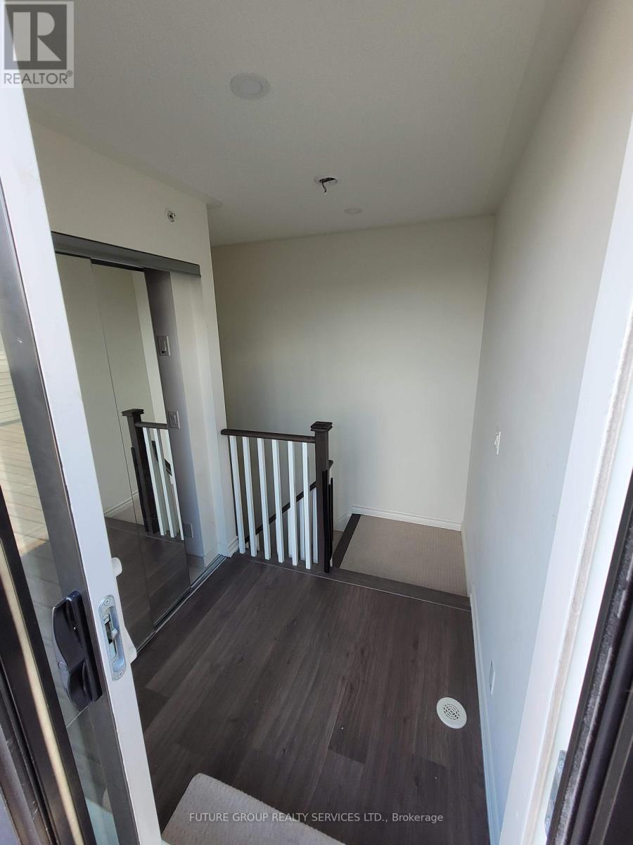 20 - 70 Eastwood Park Gardens, Toronto, Ontario  M8W 0B2 - Photo 39 - W12692432