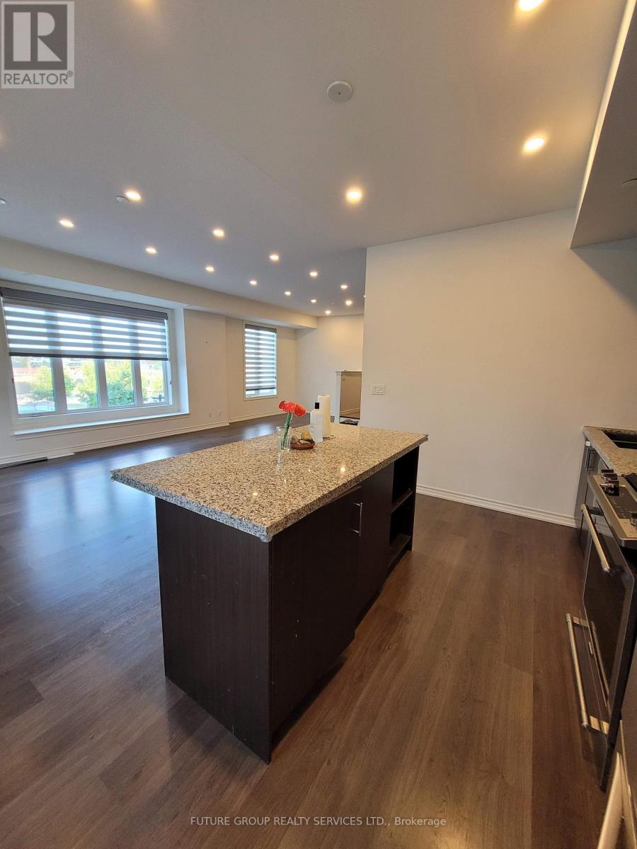 20 - 70 Eastwood Park Gardens, Toronto, Ontario  M8W 0B2 - Photo 4 - W12692432