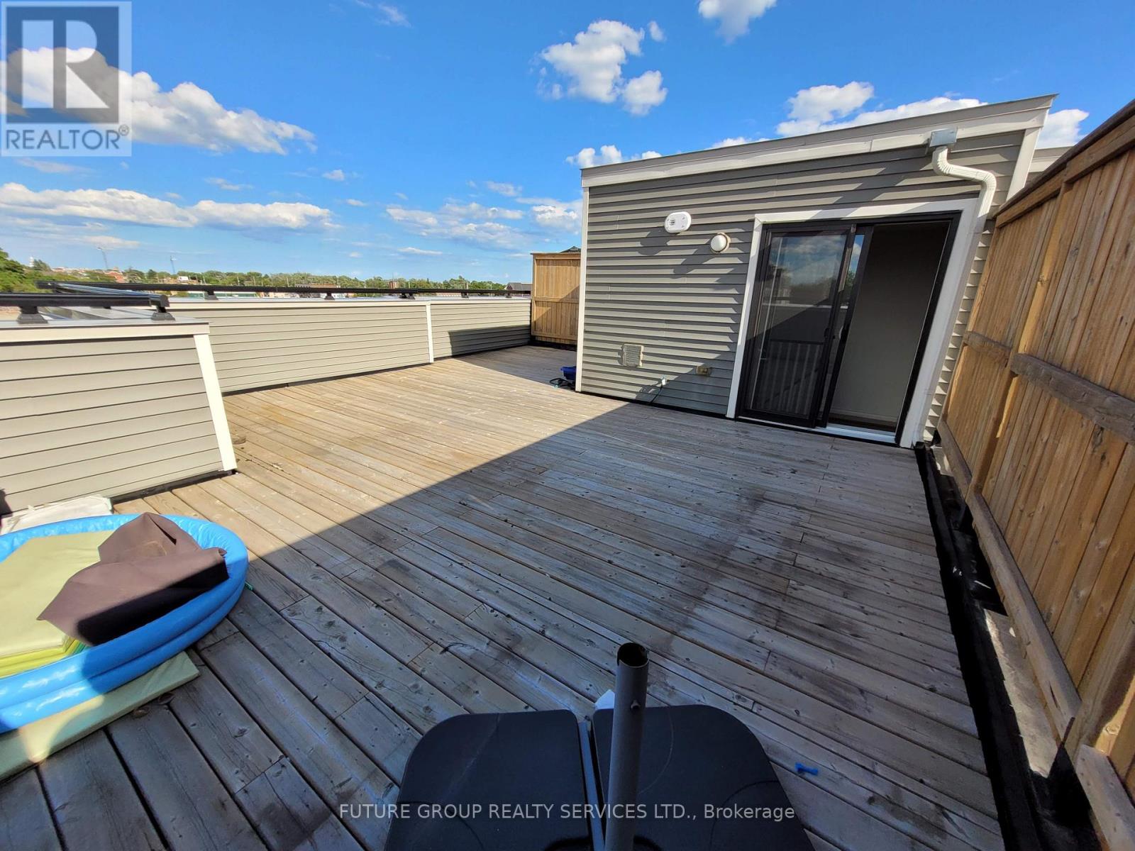 20 - 70 Eastwood Park Gardens, Toronto, Ontario  M8W 0B2 - Photo 45 - W12692432