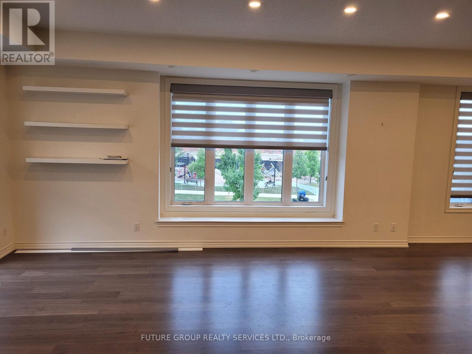 20 - 70 Eastwood Park Gardens, Toronto, Ontario  M8W 0B2 - Photo 7 - W12692432