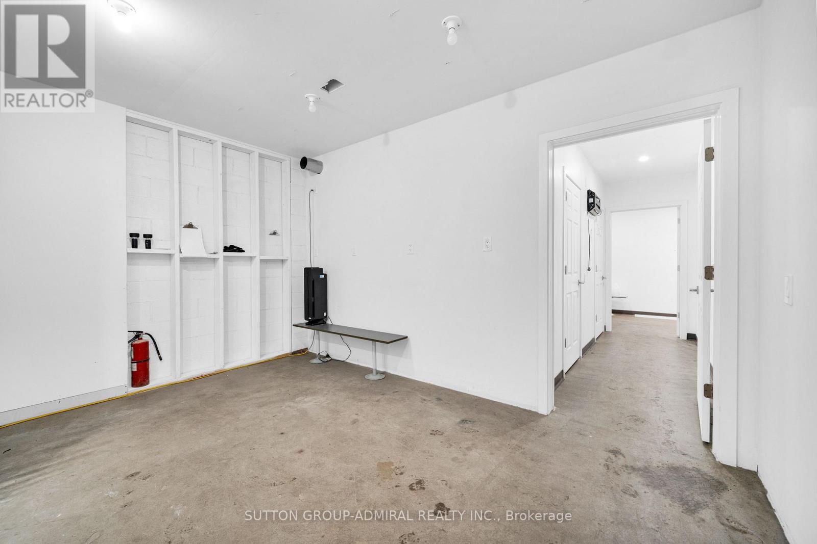 3 - 70 Vanley Crescent, Toronto, Ontario  M3J 2B8 - Photo 4 - W12692440