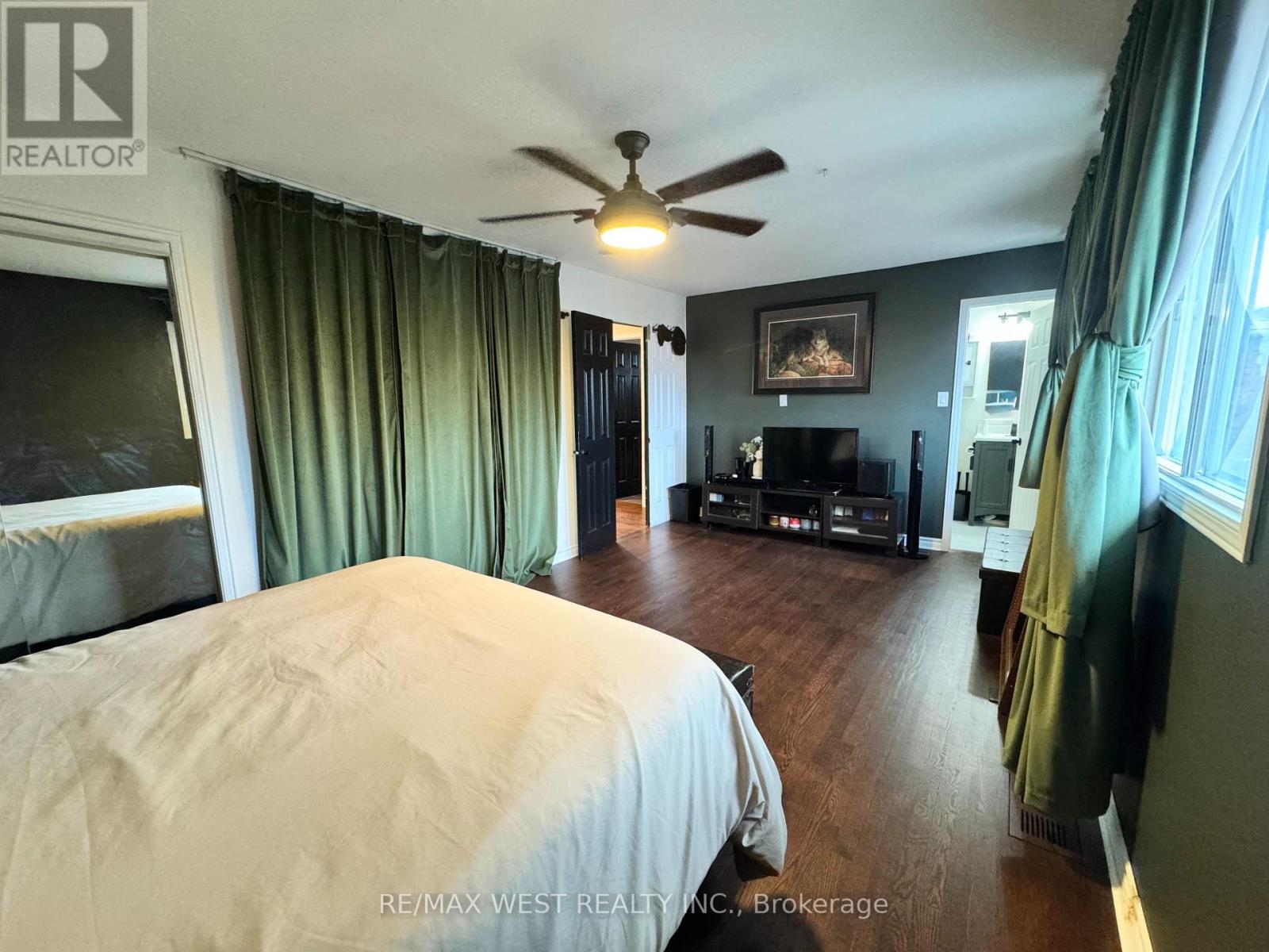 482 Laurentian Avenue, Mississauga, Ontario  L4Z 2K4 - Photo 23 - W12692464